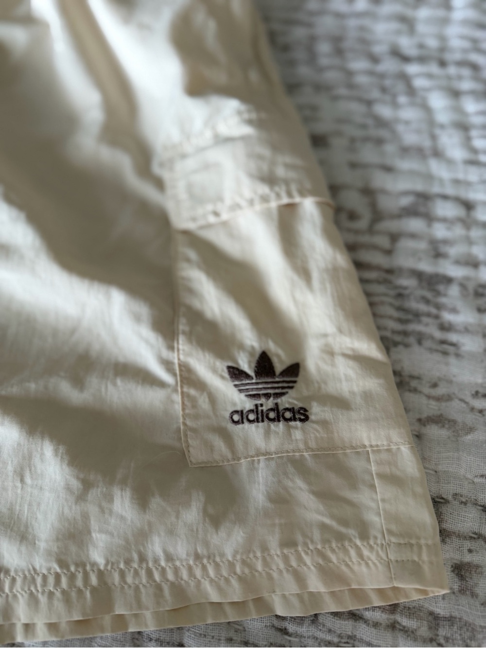 ADIDAS - Picture 2 of 5